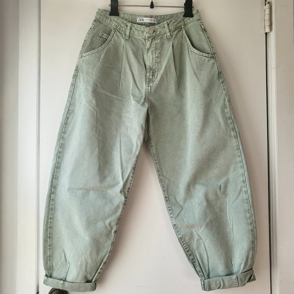 ZARA Slouchy Jeans in Sage Green